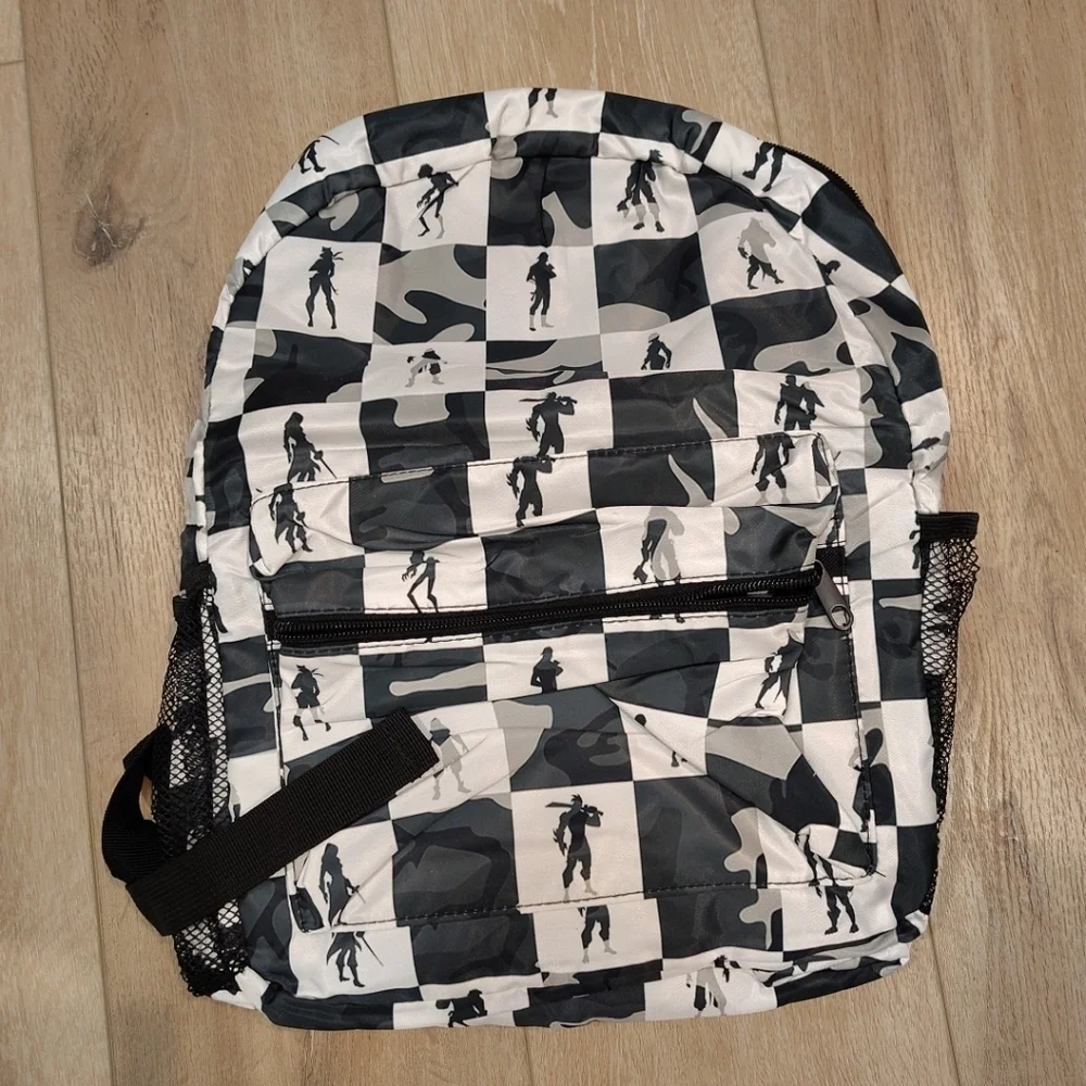 Fortnite‎ Inspired Video Game Kids Backpack Black White Gamer Nylon